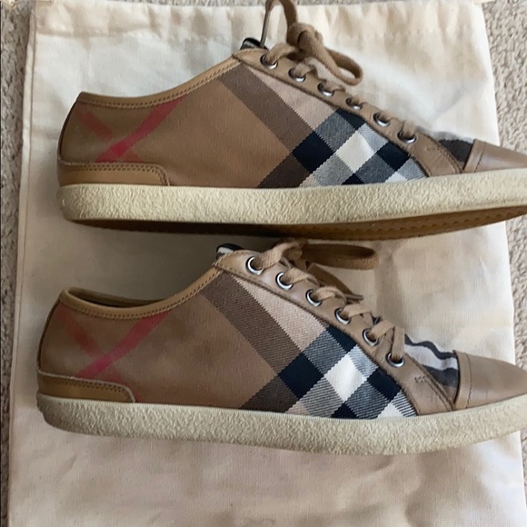 Burberry sneakers authentic - Picture 3 of 5